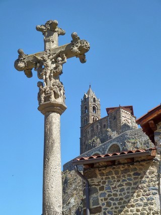 Le puy en velay    |   3  /  24    | 